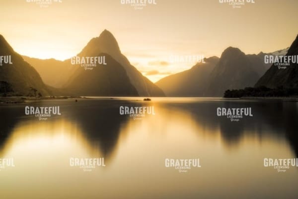 Milford-sound-2.jpg