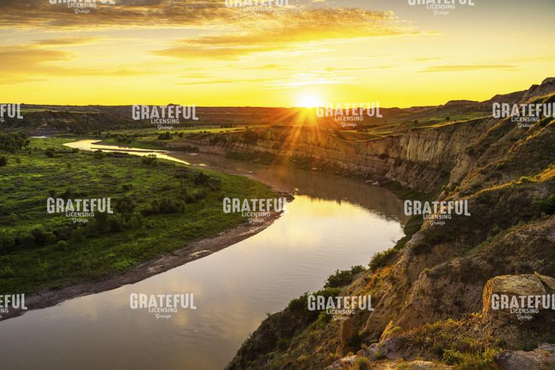 Last Light in the Little Missouri Valley