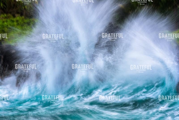 Thunderous Waves