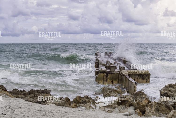 Breaking Waves.PSD