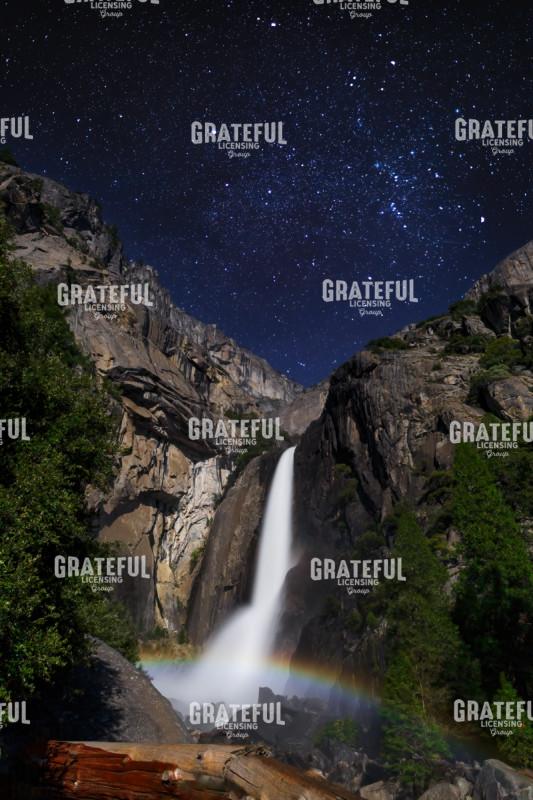 Yosemite Falls Moonbow 2
