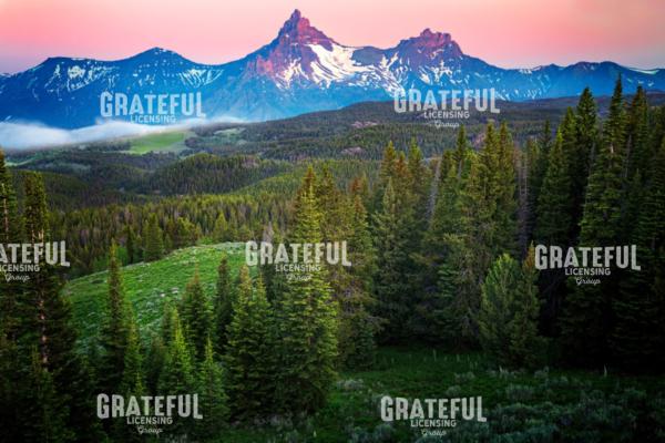 Alpenglow on Pilot Peak