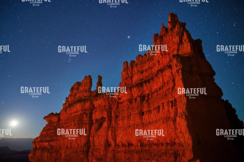 Moonrise Fortress Bryce Canyon