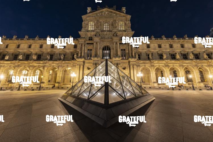 Stunning Louvre Paris
