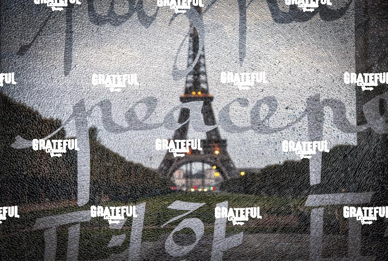 Peace Memorial and Eiffel tower Paris