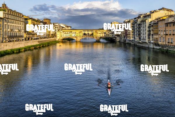 Kayakers by the Pontevecchio in Florence