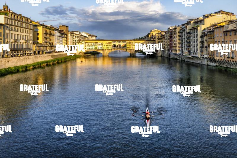 Kayakers by the Pontevecchio in Florence