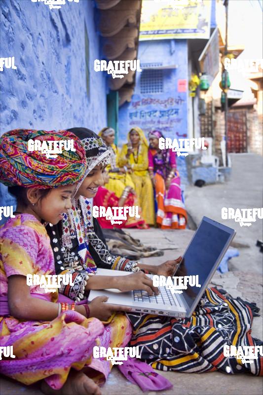 girls on their laptop in jodphur India