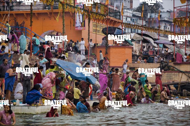morning prayer in the ganges in varinasi India 2